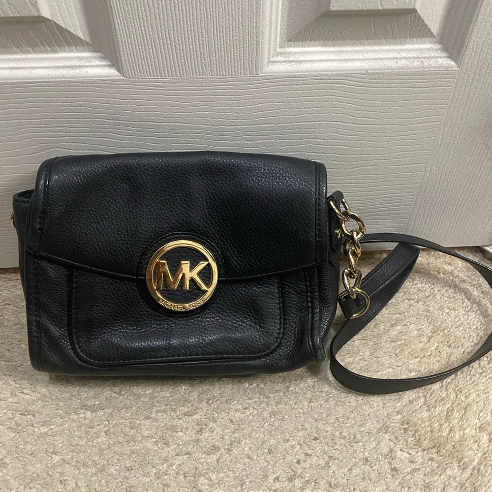 ✅💯Authentic Michael Kors Black Crossbody Bag